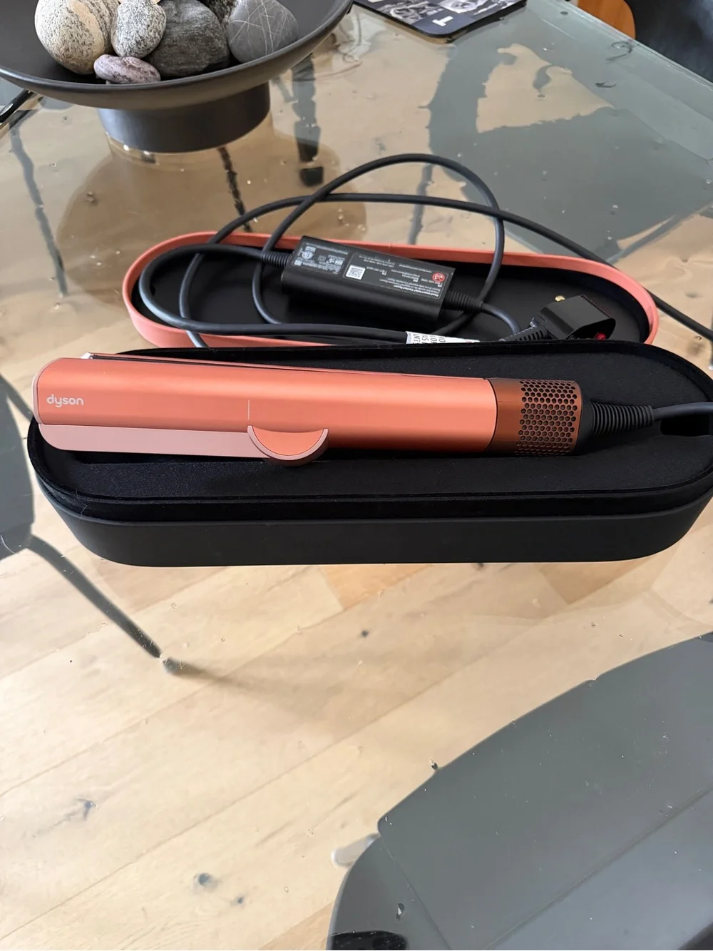 Dyson Amber/RoseGold Special Edition Airstrait Wet-To-Dry Portable Case Included